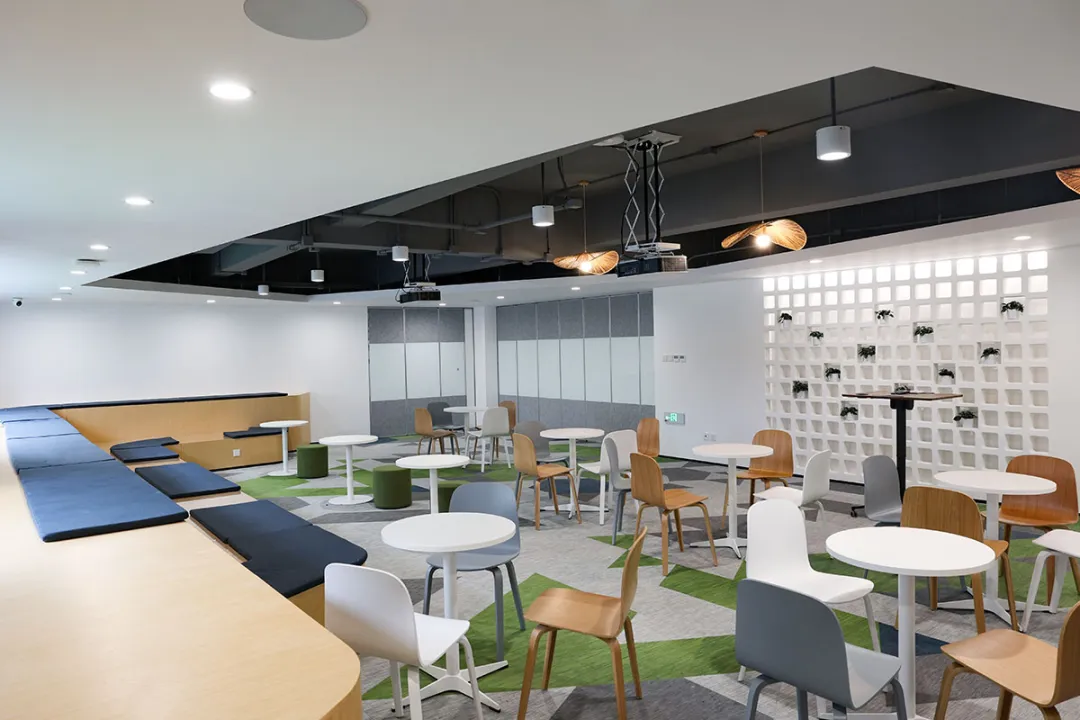 新辦公樓培訓交流區